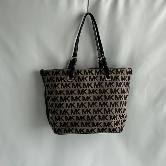 Michael Kors Tote Bag - Picture 12 of 16